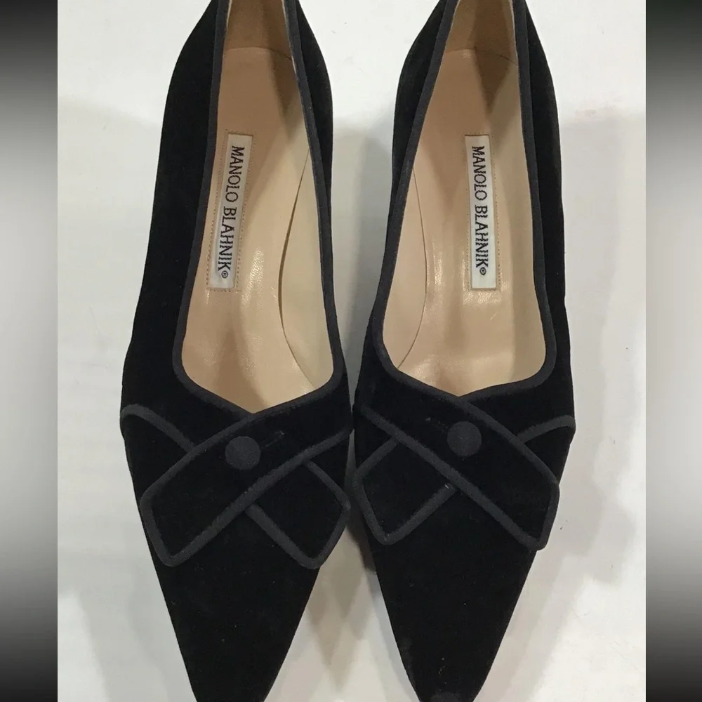 Manolo Blahnik Black Velvet Women's Kitten Heels Shoes Size 36.5
